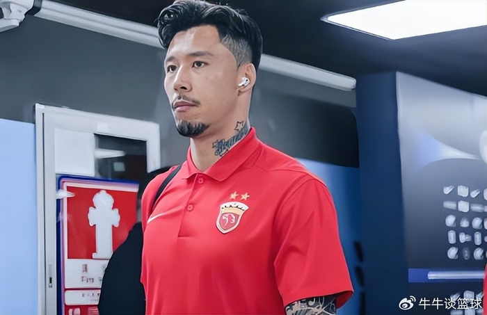 上港重用蒯纪闻盘活进攻 王燊超伤情引关注
