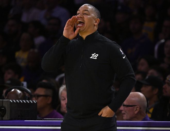 快船惨败雷霆 卡位战关键战引热议